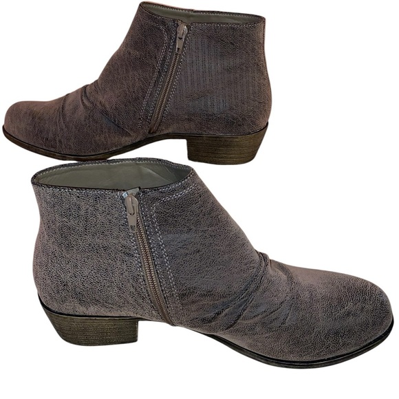 Sophia Taylor Women’s Suede Leather Almond Toe Ankle Booties in Gray Size 12W - Picture 3 of 6
